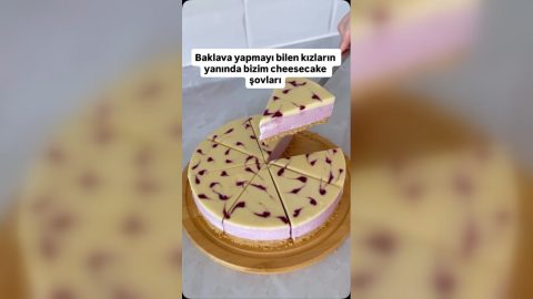 Orman Meyveli Cheesecake