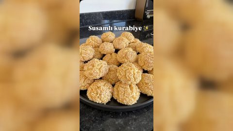 Susamlı Tuzlu Kurabiye