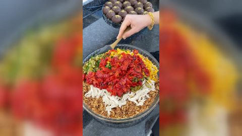 Tavuklu Arpa Şehriye Salatası